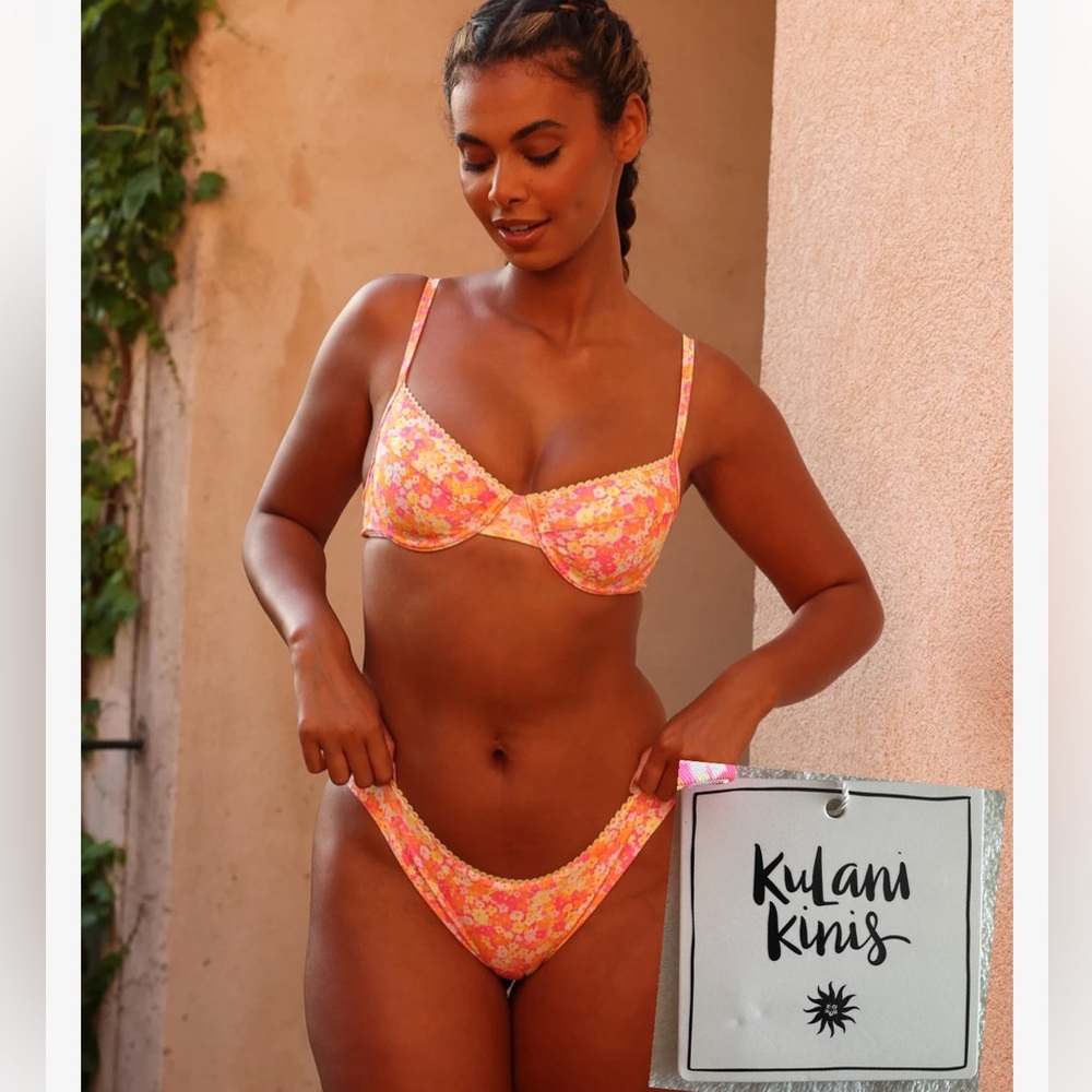 Kulani Kinis Mimosa Meadows Ditzy Bikini SET. Top and bottom XL